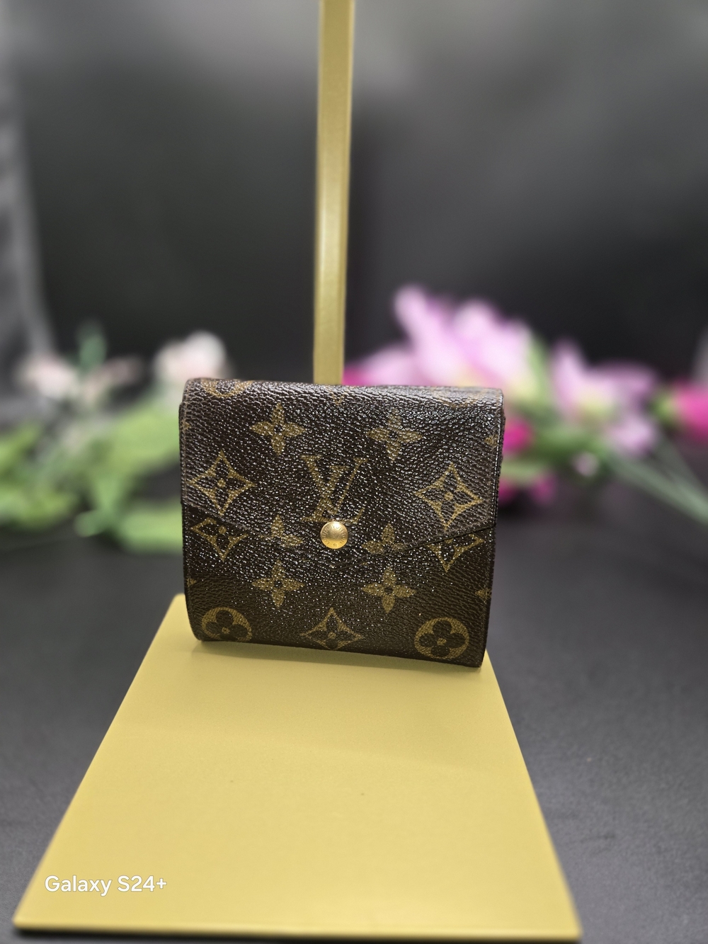 Louis Vuitton Monogram Elise Compact Trifold Wallet